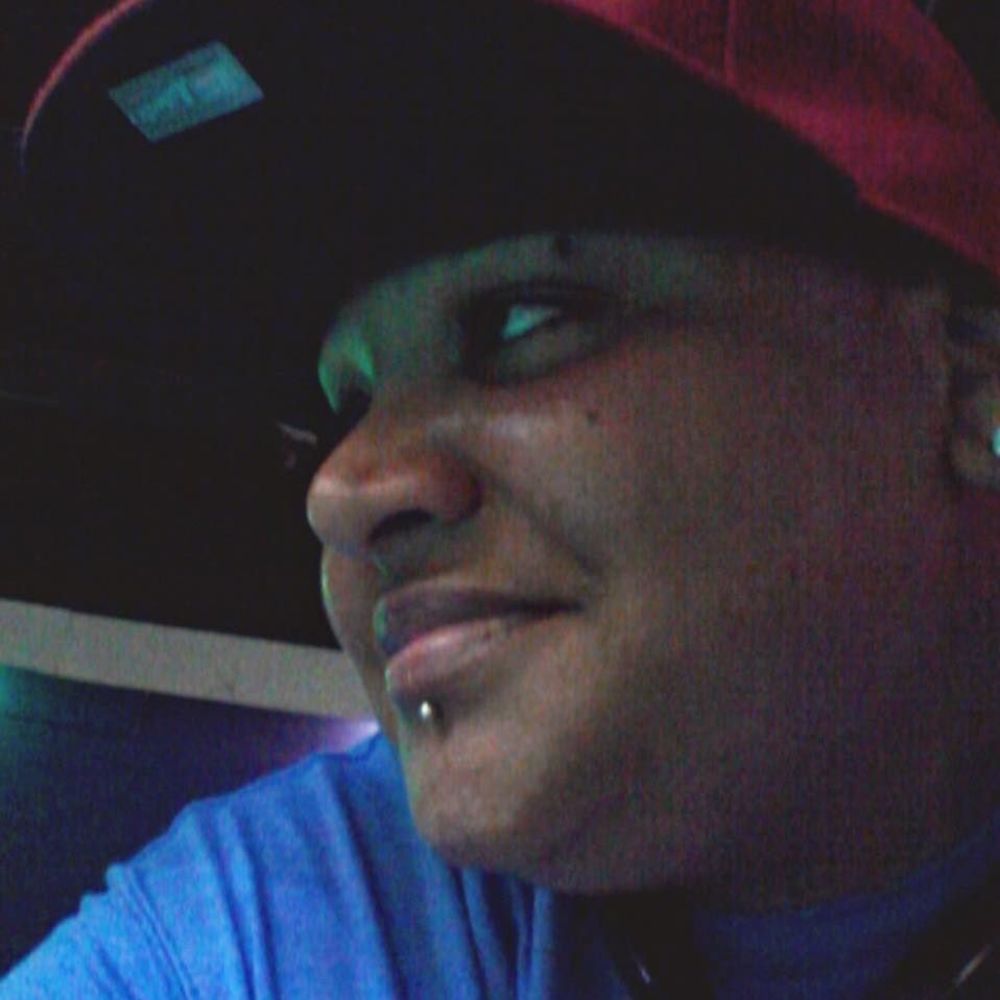 Meet your Posher, Shana